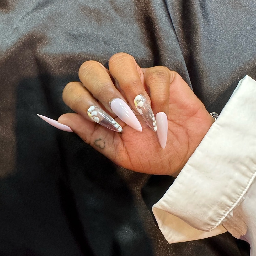 “Crystal Lite” Press On Set by LoveScottiNails